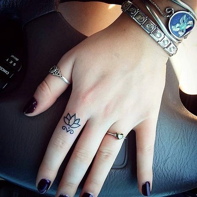 places to have a simple Tattoo for Women